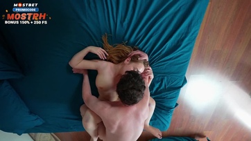 A bögyös 18 éves pipi egy nála hatványozottan idősebb pasasnak kínálta fel a nuniját az első találkozón Thumb