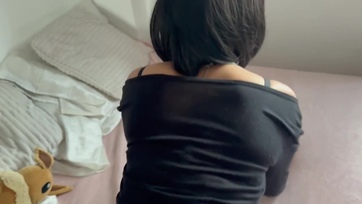 Félrerántottam a nagy picsájú csajom bugyikáját és négykézlábra ereszkedve megpakoltam a fincsi sunácskáját Thumb